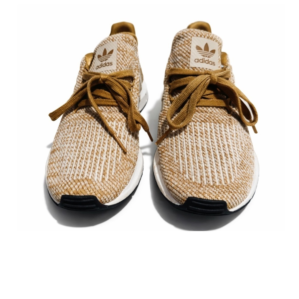 Adidas Swift Run